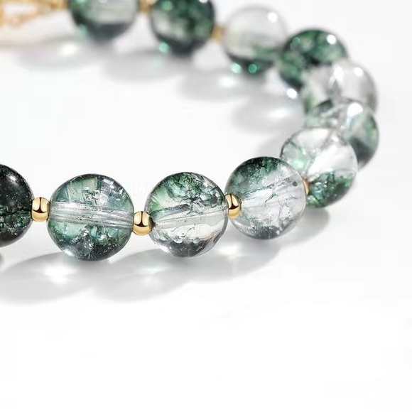 Green Translucent Crystal Bracelet with Flower Pendant - Picture 3 of 3
